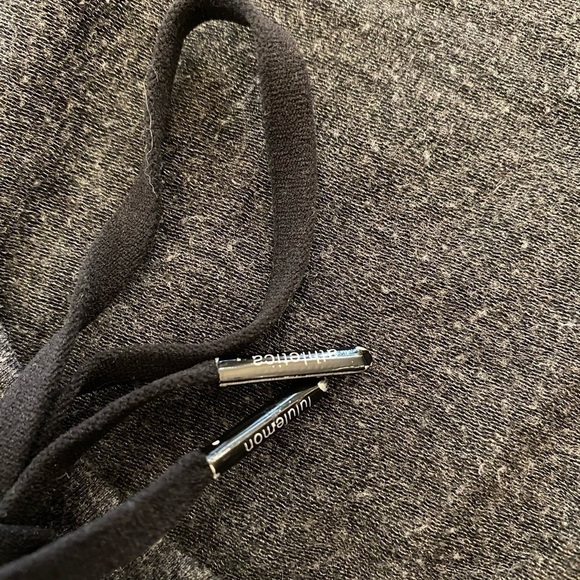 LULULEMON Women’s Scoop Neck, 1/4 Sleeve, Cinched Waist Top, Size 8 - Picture 6 of 7